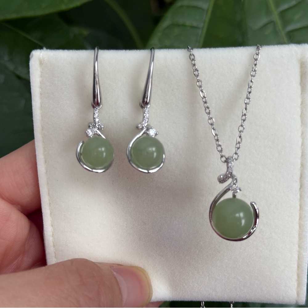 Faux Jade Earrings and Necklace Jewelry Set